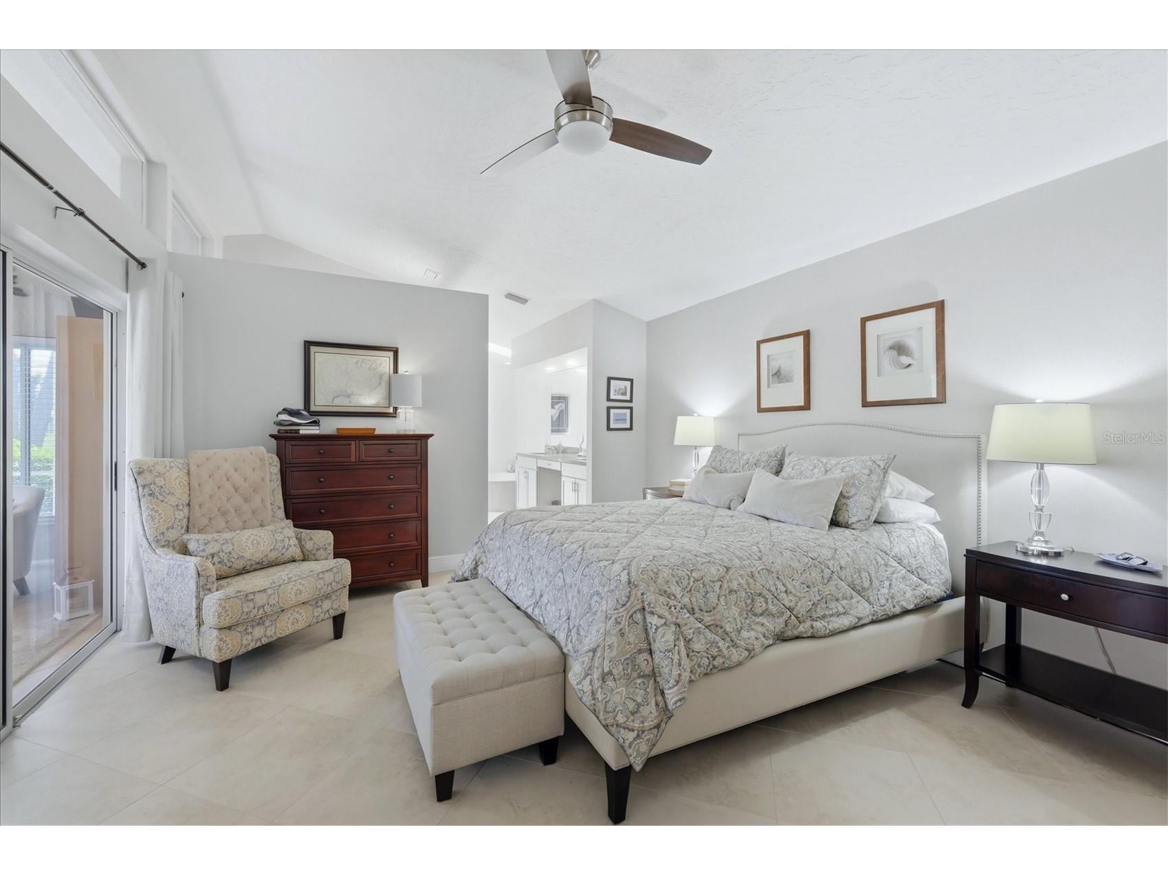 4068 Lyndhurst Court Sarasota FL 34235 A4690209 image14