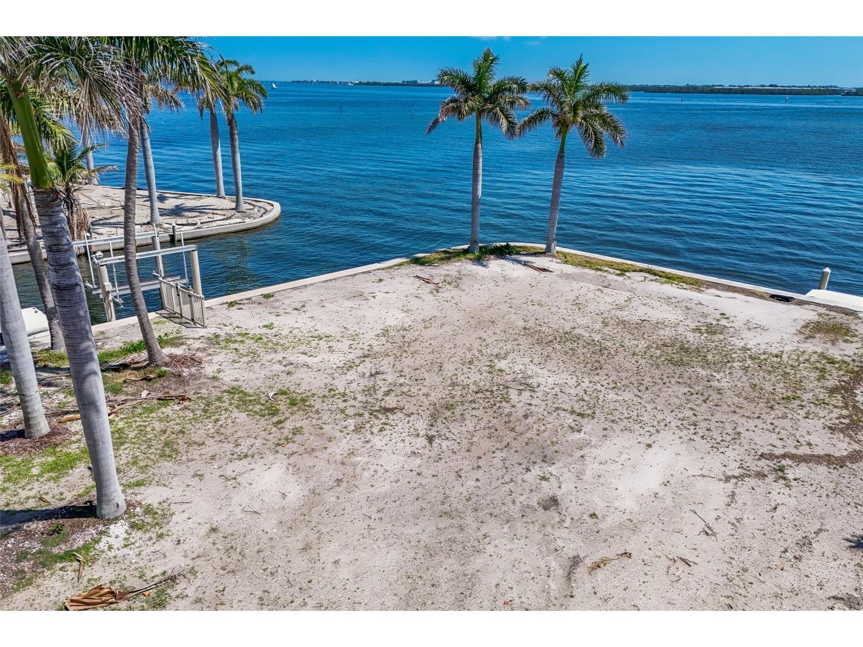 407 20th Place Bradenton Beach FL 34217 A4684008 image2