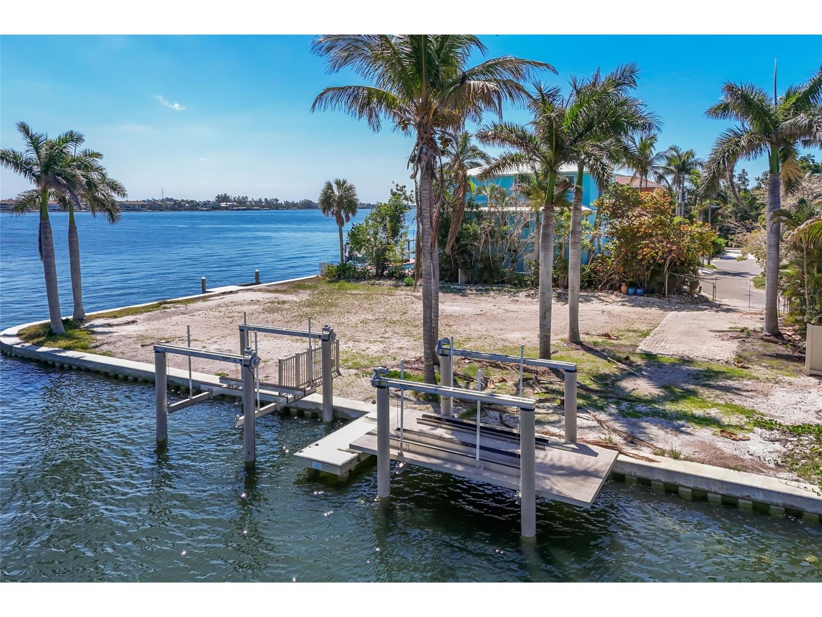 407 20th Place Bradenton Beach FL 34217 A4684008 image5
