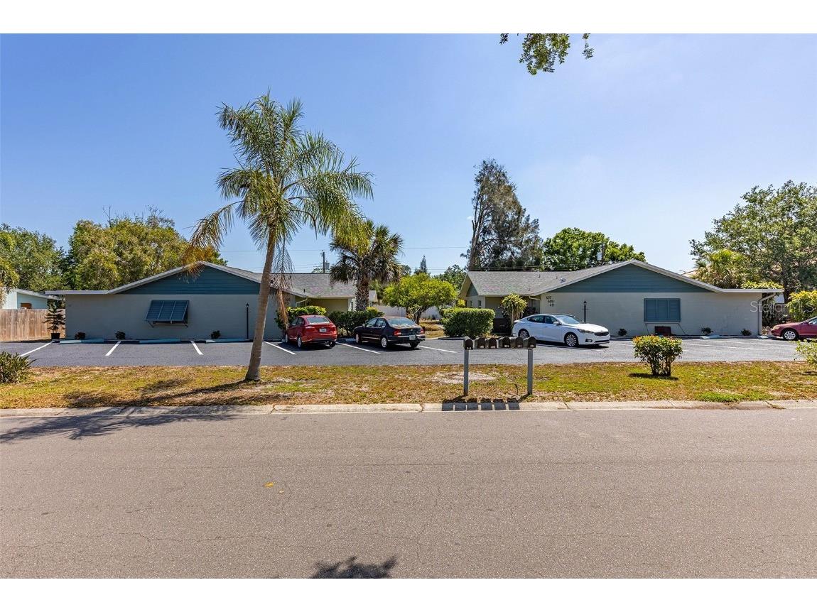 407 62nd Street W Bradenton FL 34209 A4565890 image1
