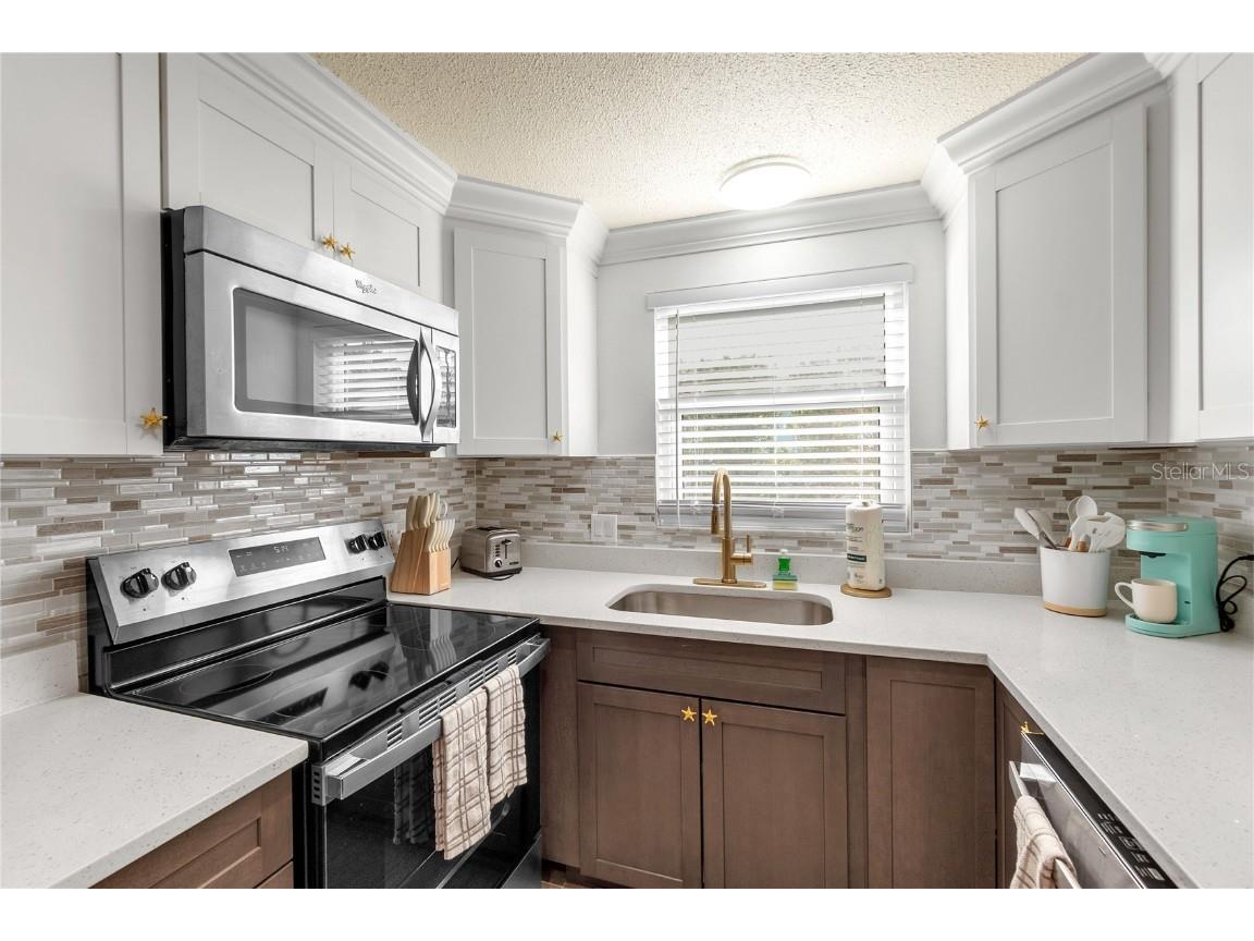 407 63rd Street Holmes Beach FL 34217 A4669224 image10