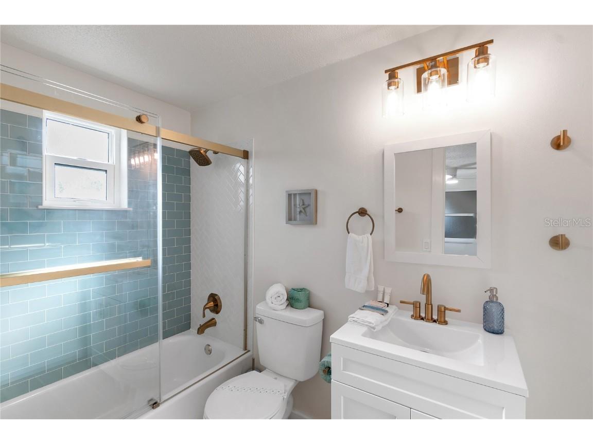 407 63rd Street Holmes Beach FL 34217 A4669224 image14