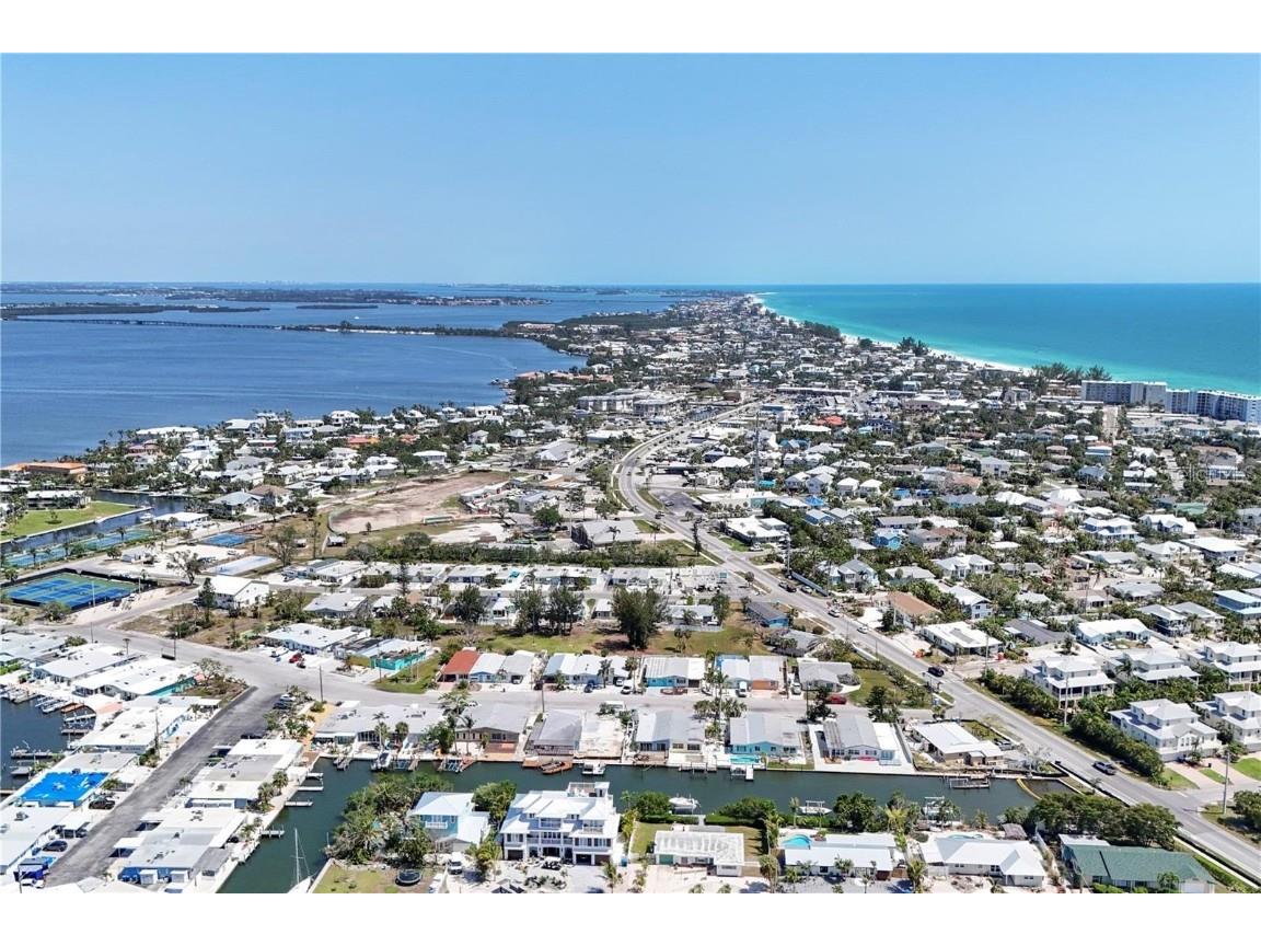 407 63rd Street Holmes Beach FL 34217 A4669224 image2