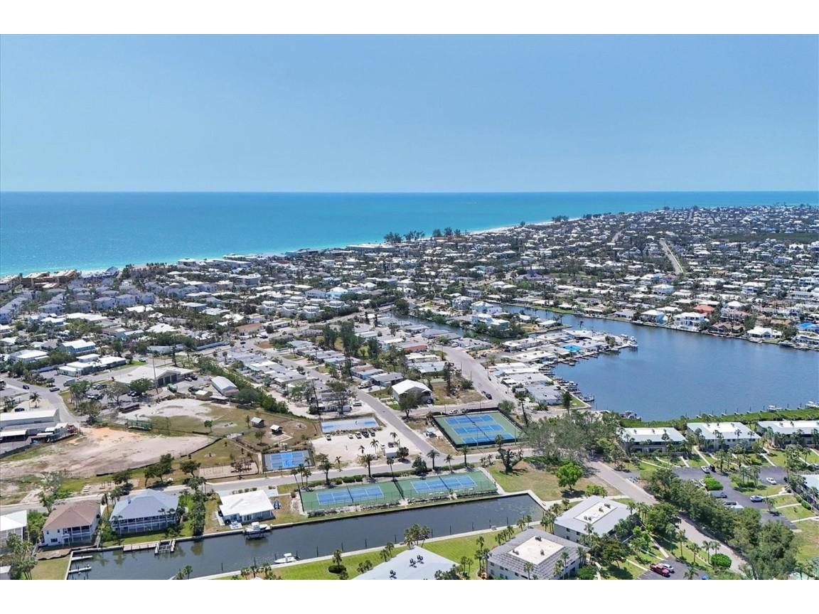 407 63rd Street Holmes Beach FL 34217 A4669224 image27