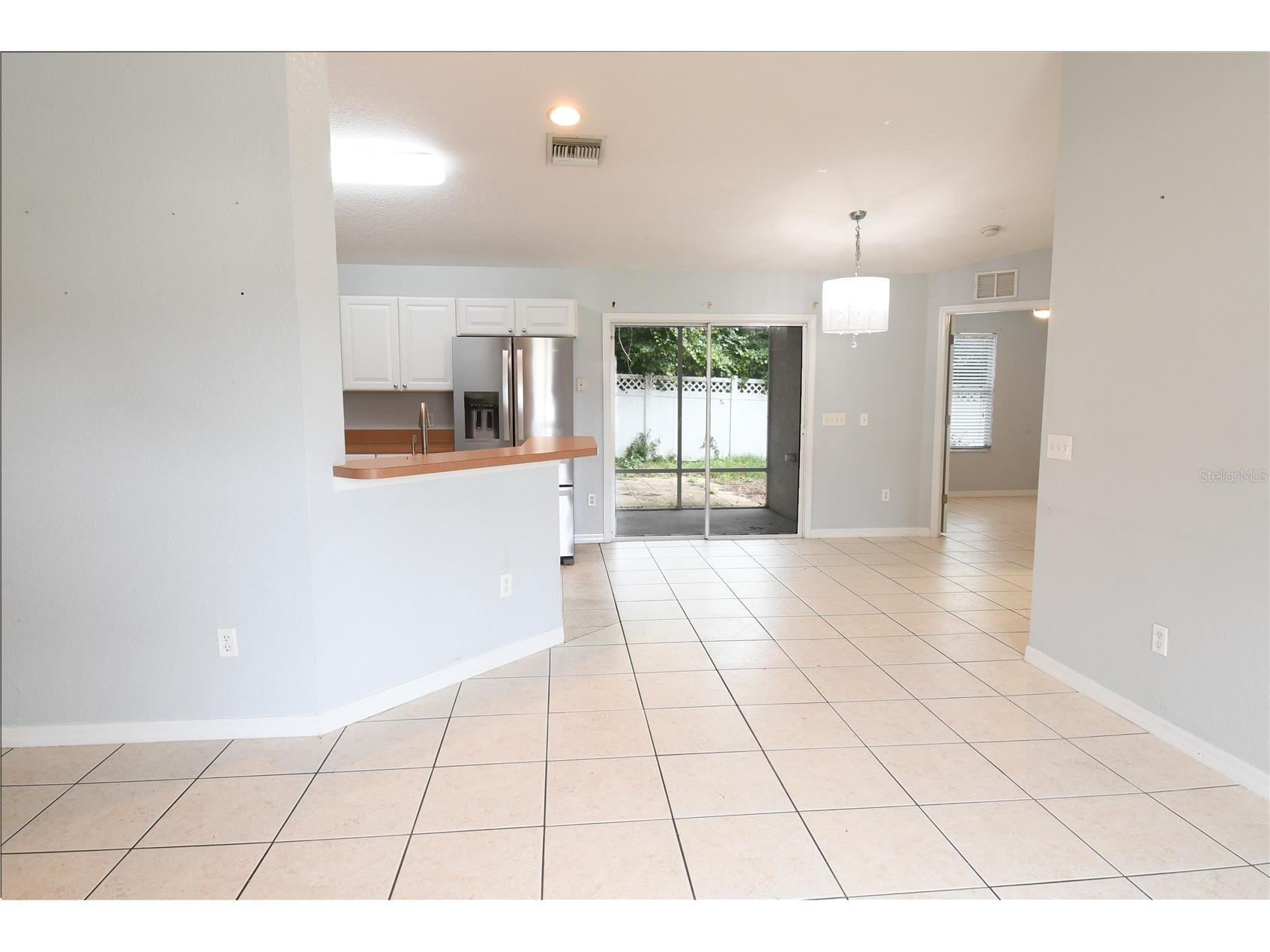 407 Cierra Oaks Circle Lady Lake FL 32159 G5112934 image3