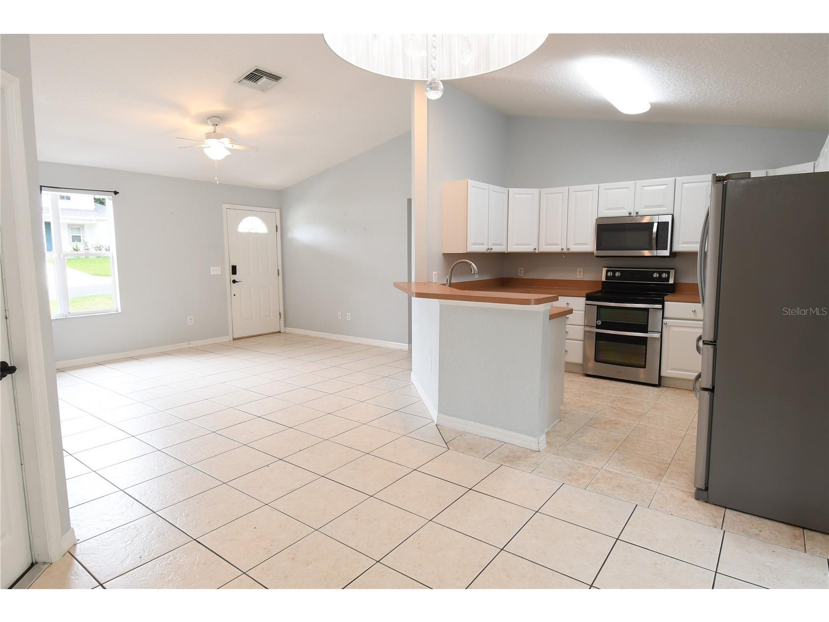 407 Cierra Oaks Circle Lady Lake FL 32159 G5112934 image4