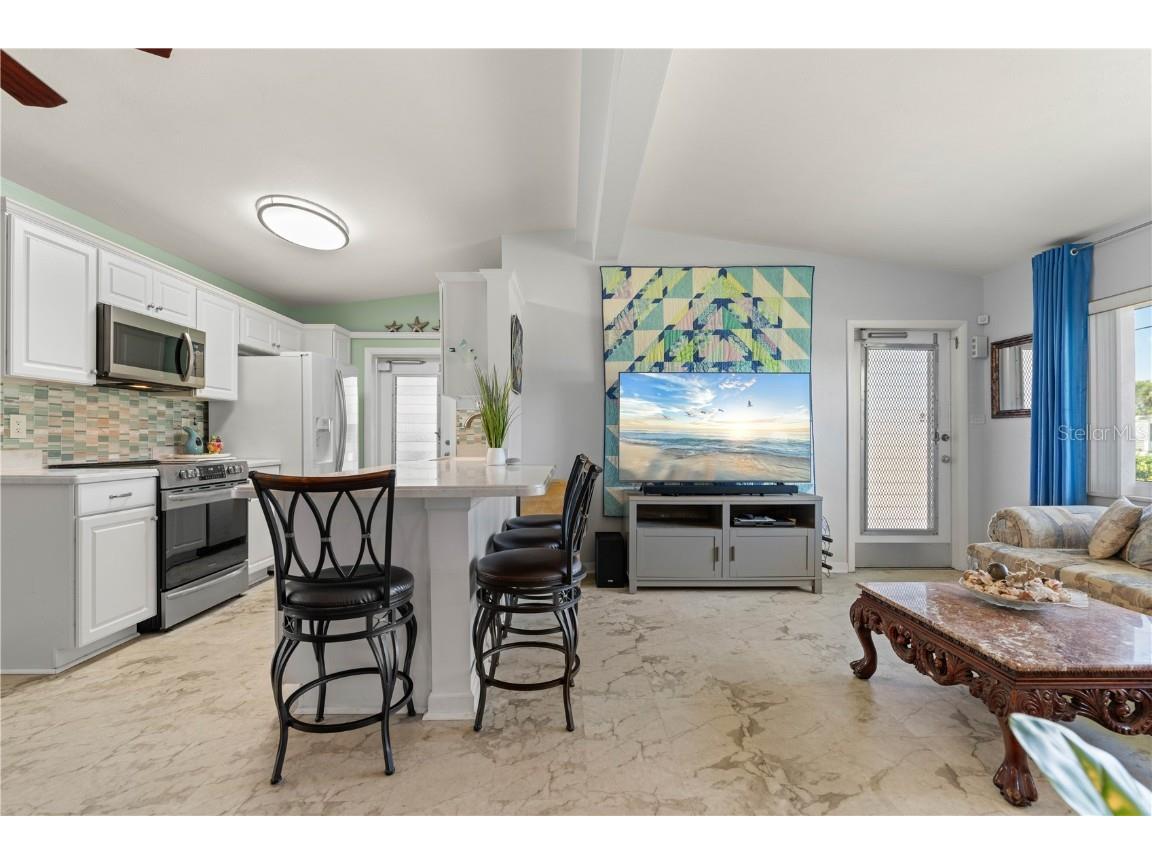 407 Dunn Drive Port Charlotte FL 33952 - ELKCAM WATERWAY CANAL C7517373 image5