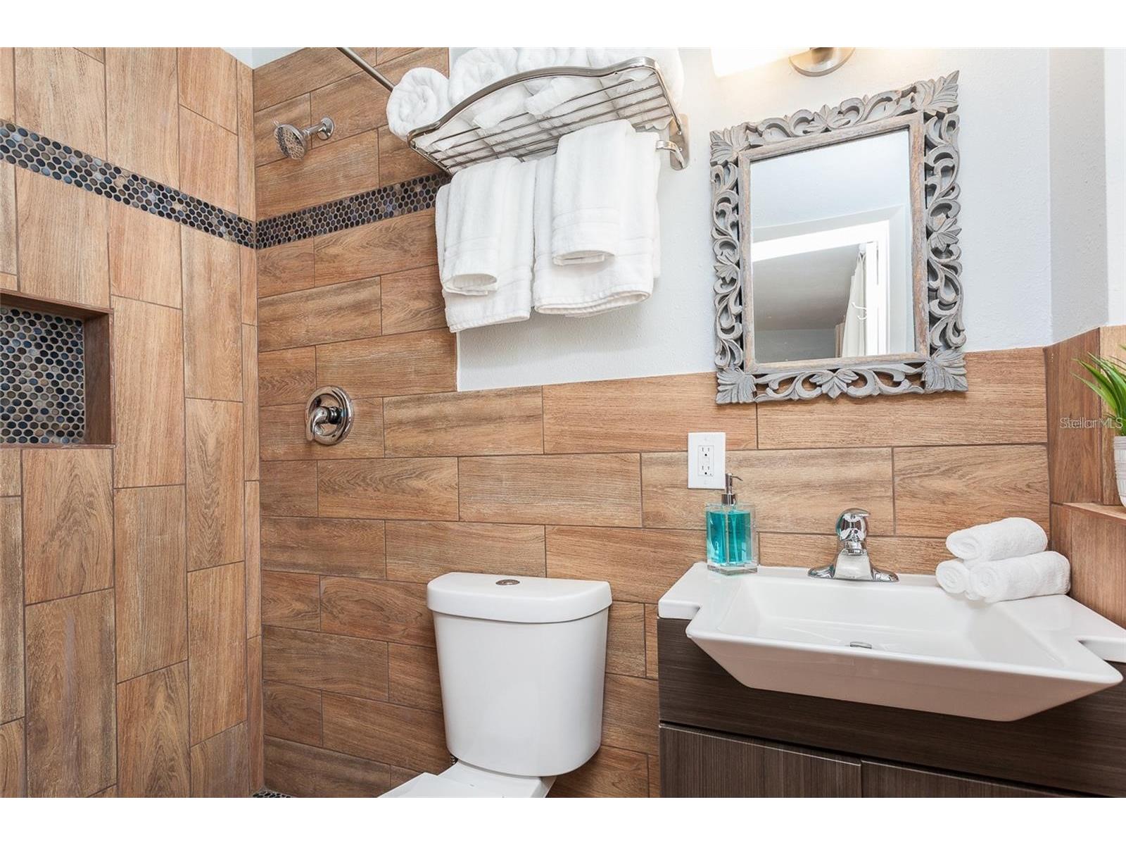 407 E Crystal Lake Street Orlando FL 32806 O6403435 image16