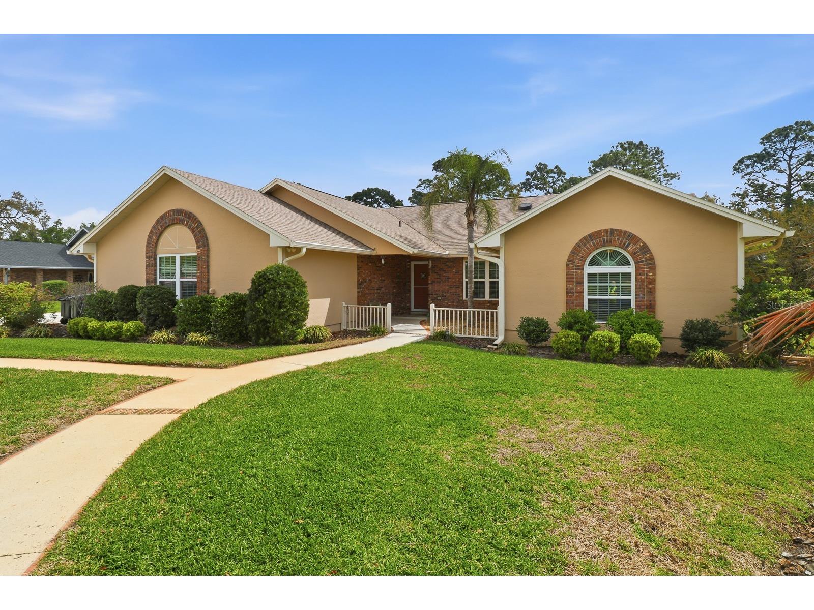 407 Glen Abbey Lane Debary FL 32713 V4948102 image1