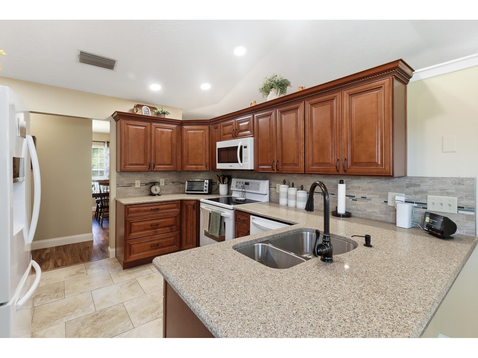 407 Glen Abbey Lane Debary FL 32713 V4948102 image7