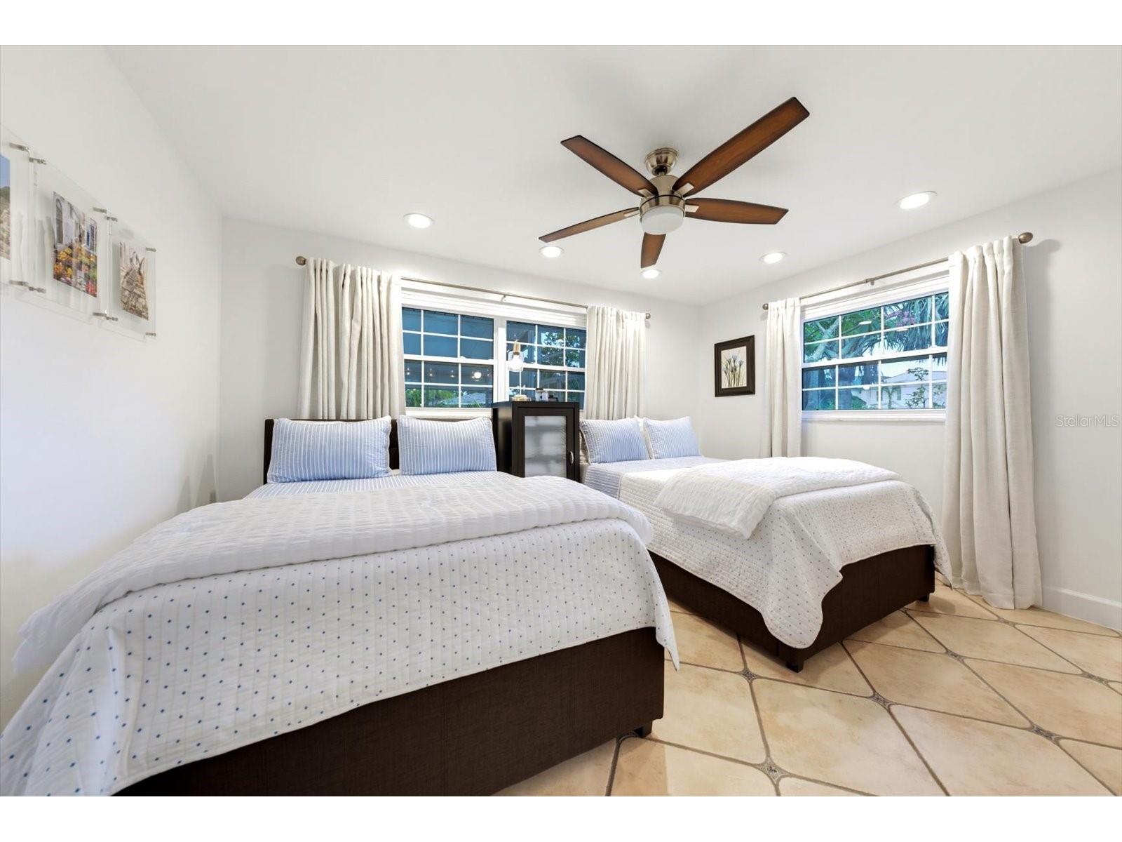 407 Harbor View Lane Largo FL 33770 TB8529216 image22