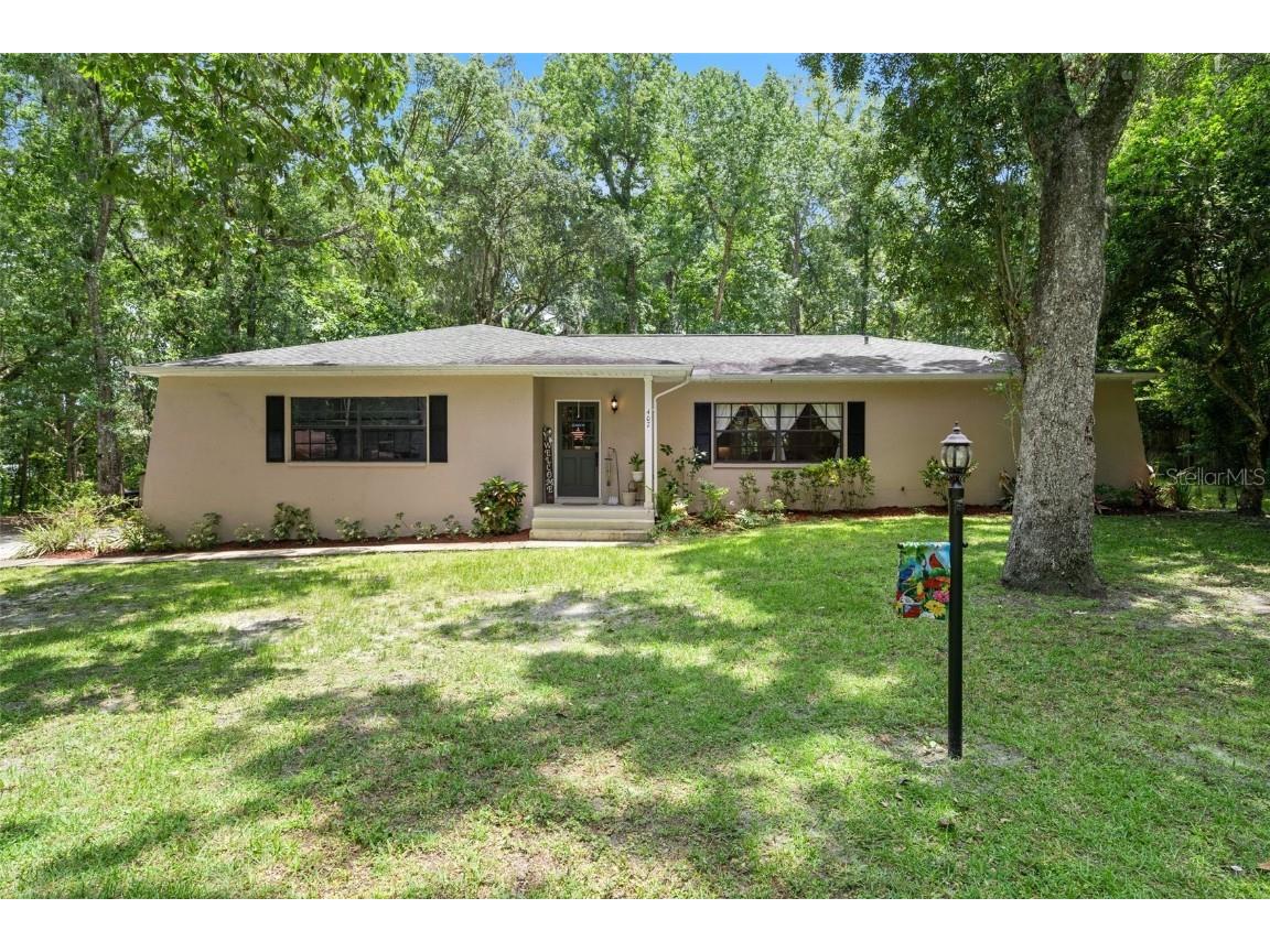 407 Hillside Court Brooksville FL 34601 W7856043 image1
