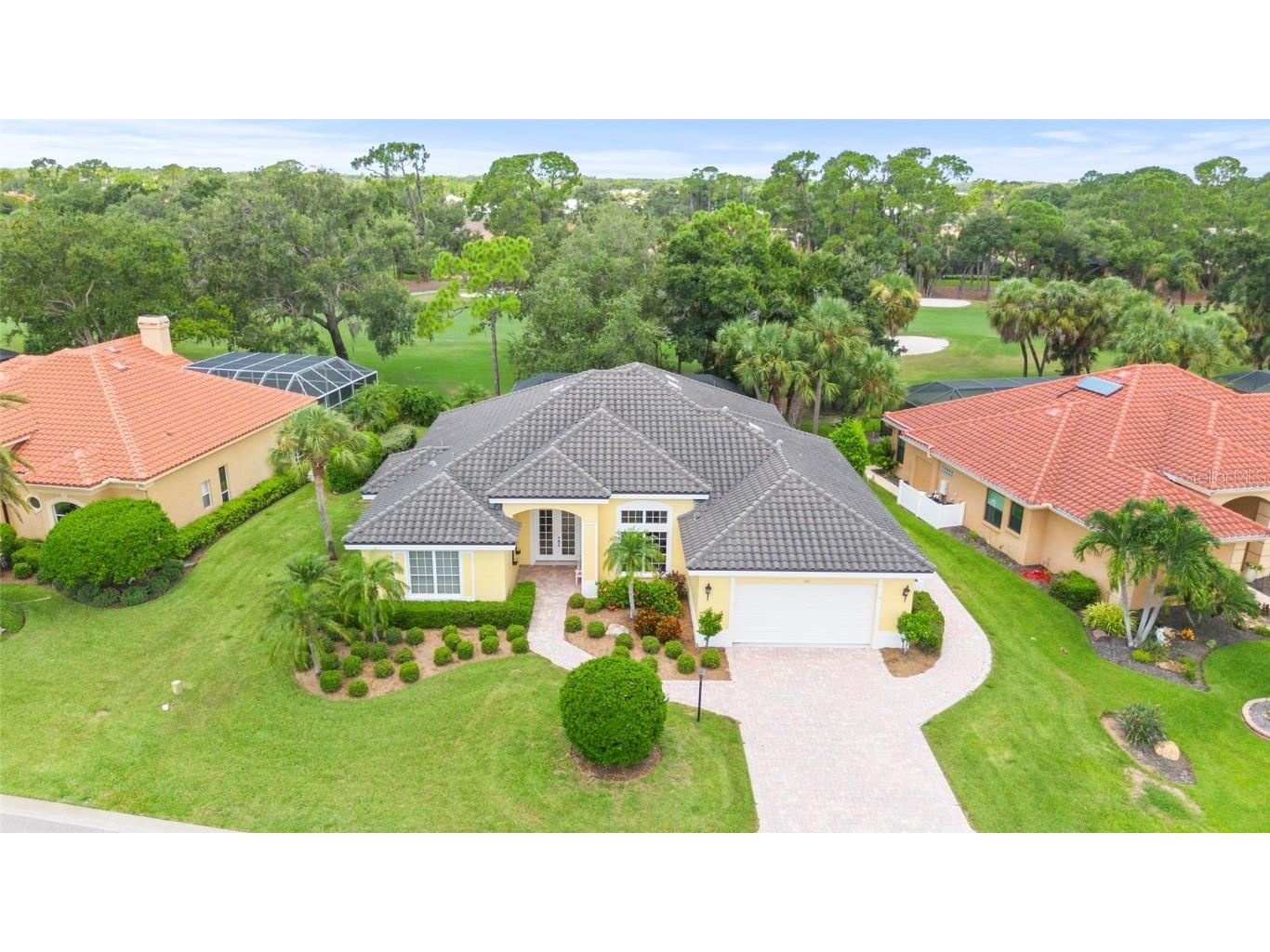 407 Lansbrook Drive Venice FL 34292 A4618171 image1