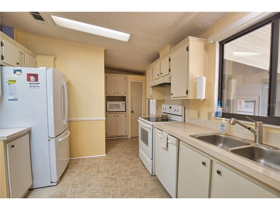 407 Madonna North Port FL 34287 TB8373465 image12