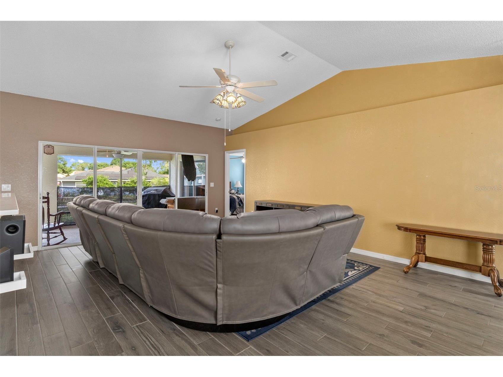 407 Montpelier Court Spring Hill FL 34608 W7886314 image7