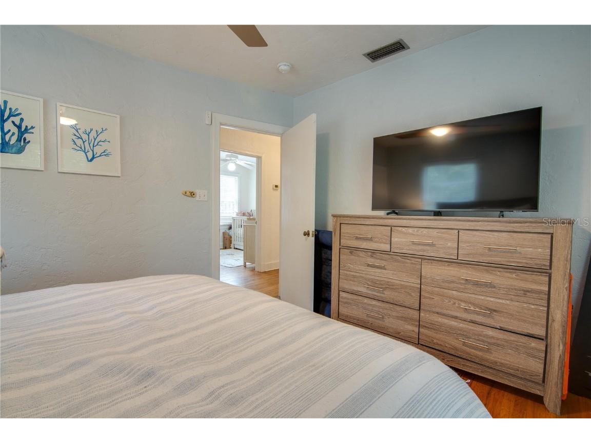 407 NE 8th Street Gainesville FL 32601 GC535267 image14