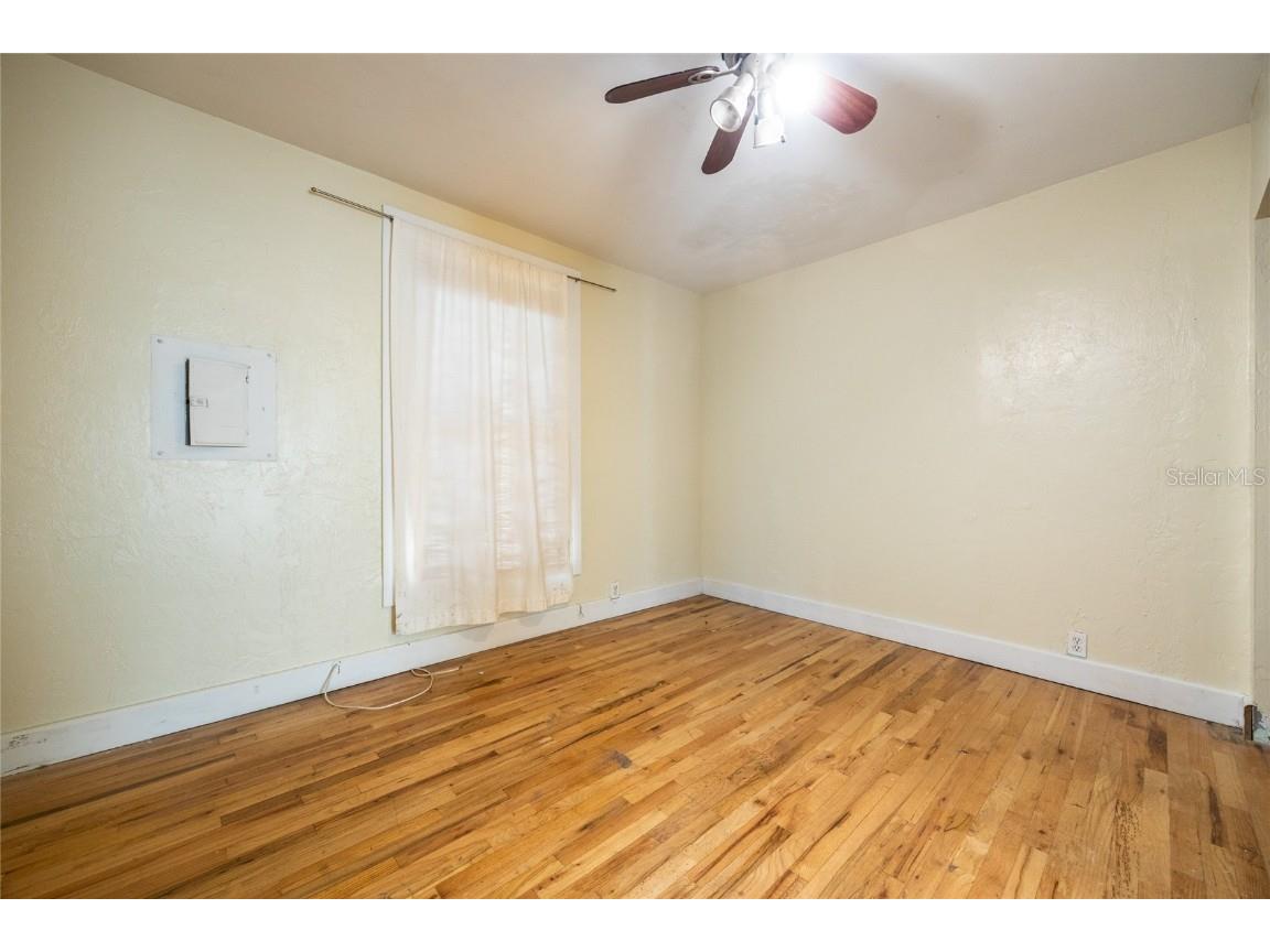 407 NW 8th Street Gainesville FL 32601 GC531968 image10