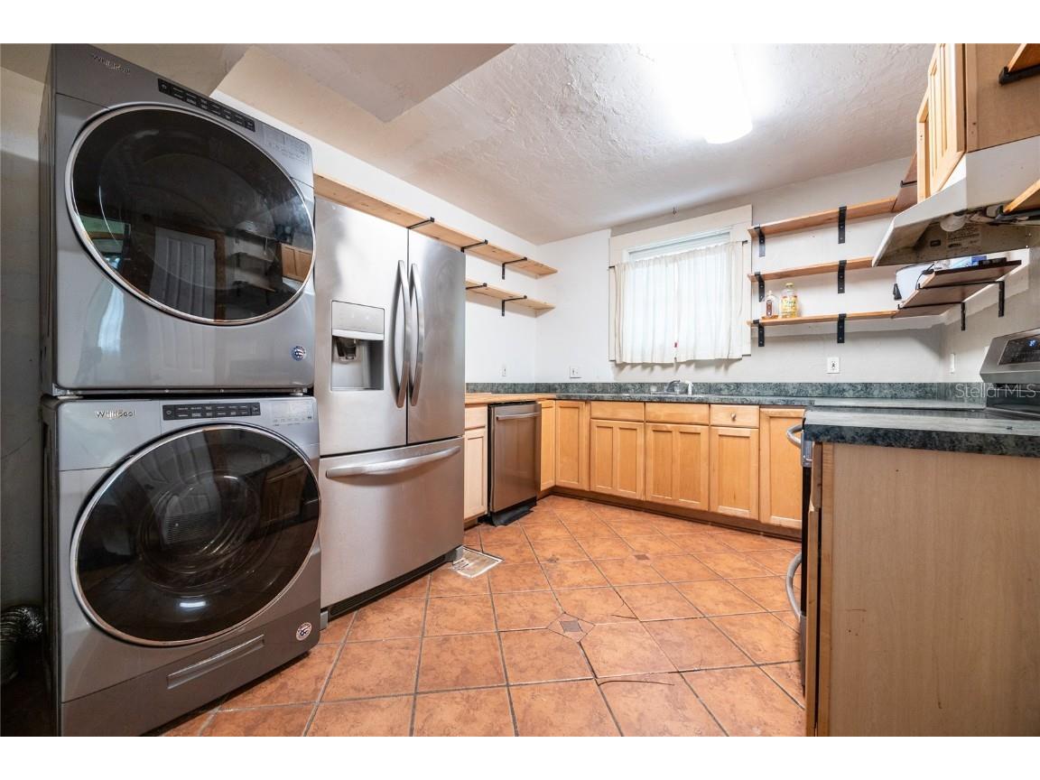 407 NW 8th Street Gainesville FL 32601 GC531968 image18