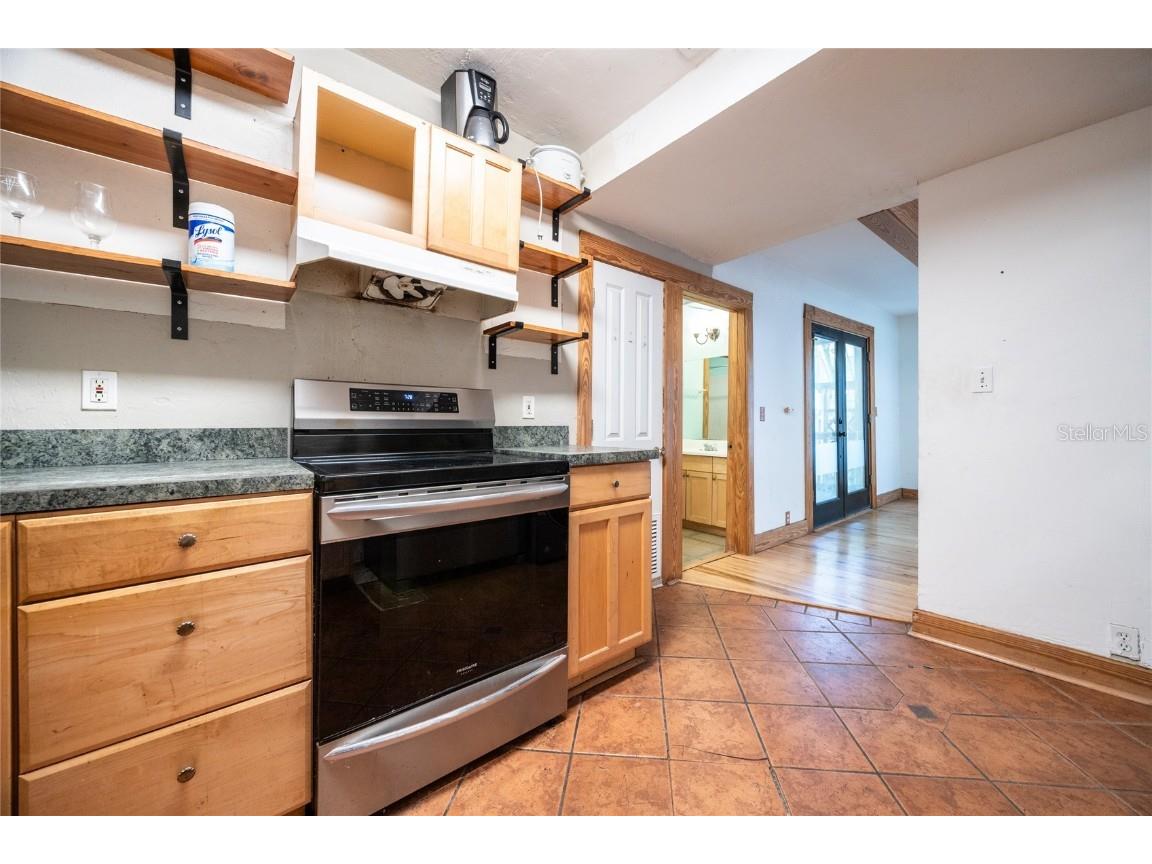 407 NW 8th Street Gainesville FL 32601 GC531968 image21