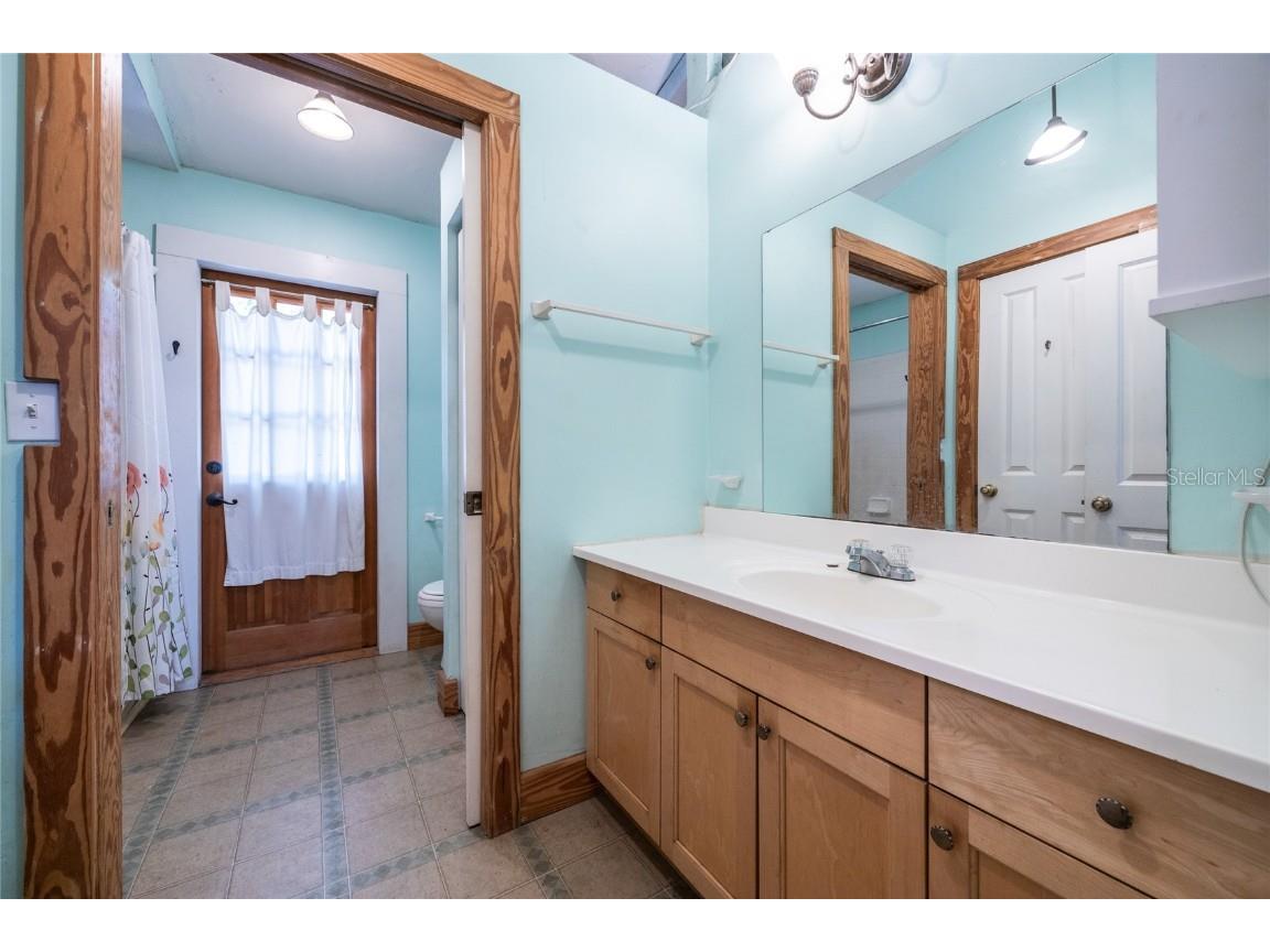 407 NW 8th Street Gainesville FL 32601 GC531968 image23