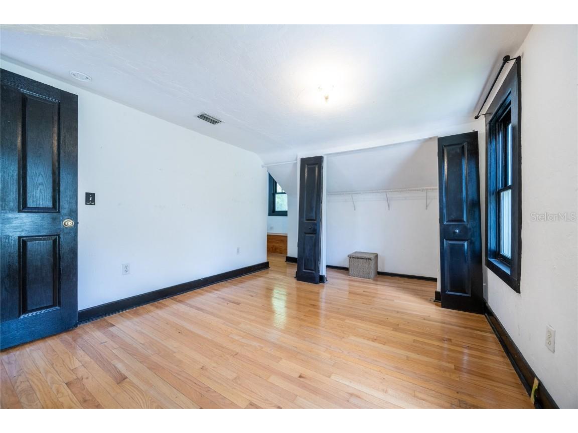 407 NW 8th Street Gainesville FL 32601 GC531968 image35