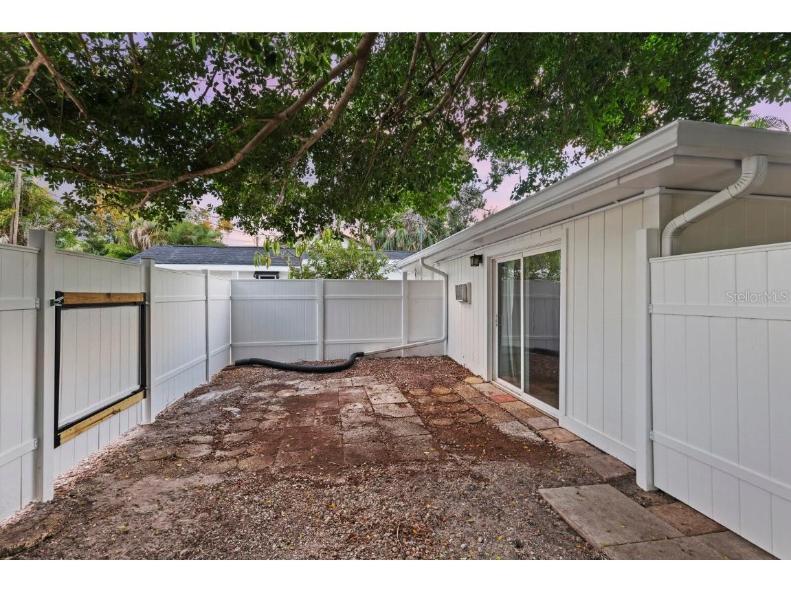 407 Ohio Place Sarasota FL 34236 A4667604 image12