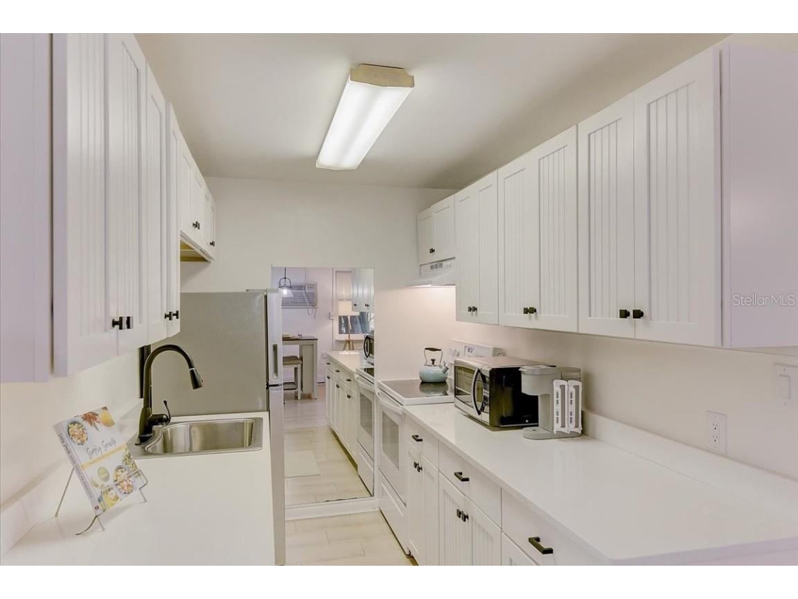 407 Ohio Place Sarasota FL 34236 A4667604 image7