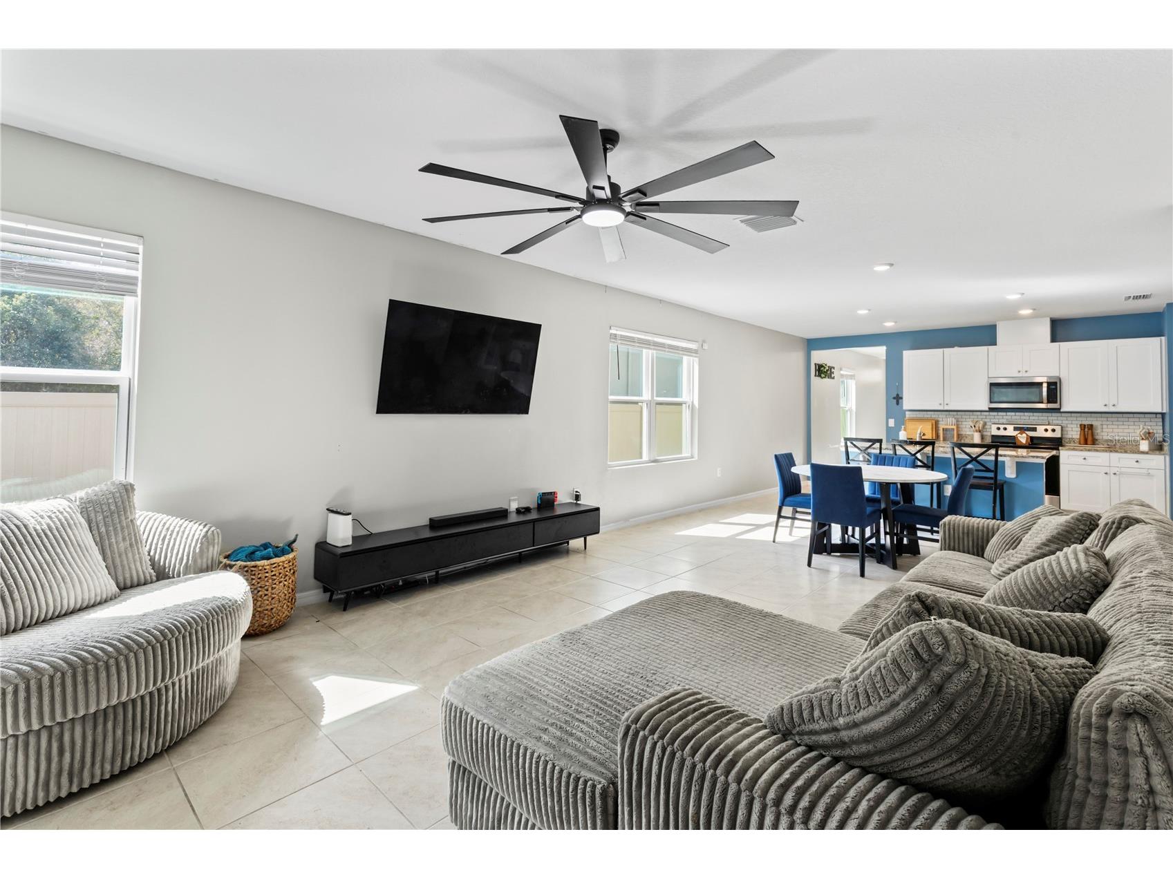 407 Pelham Park Drive Deland FL 32720 V4949063 image3