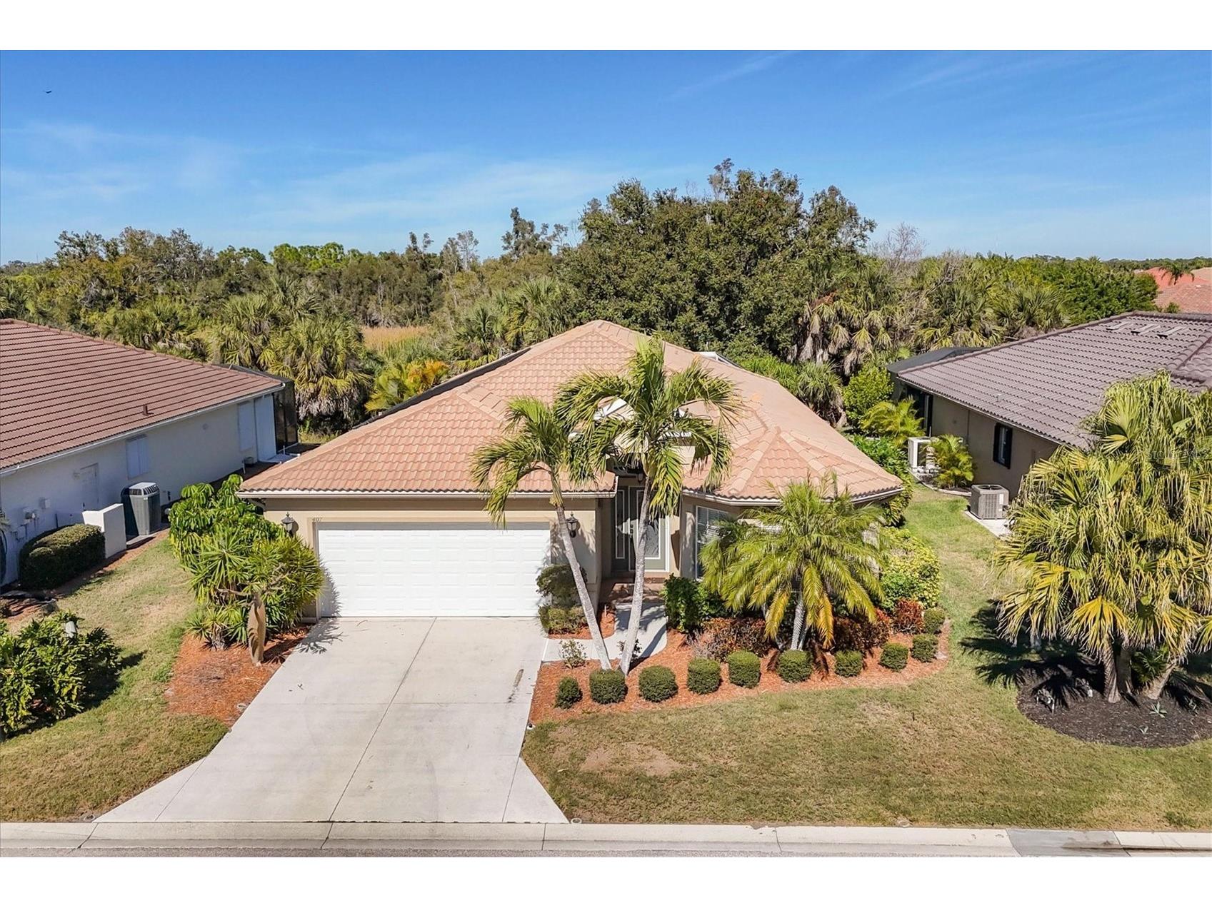 407 Pinewood Lake Drive Venice FL 34285 N6142446 image1