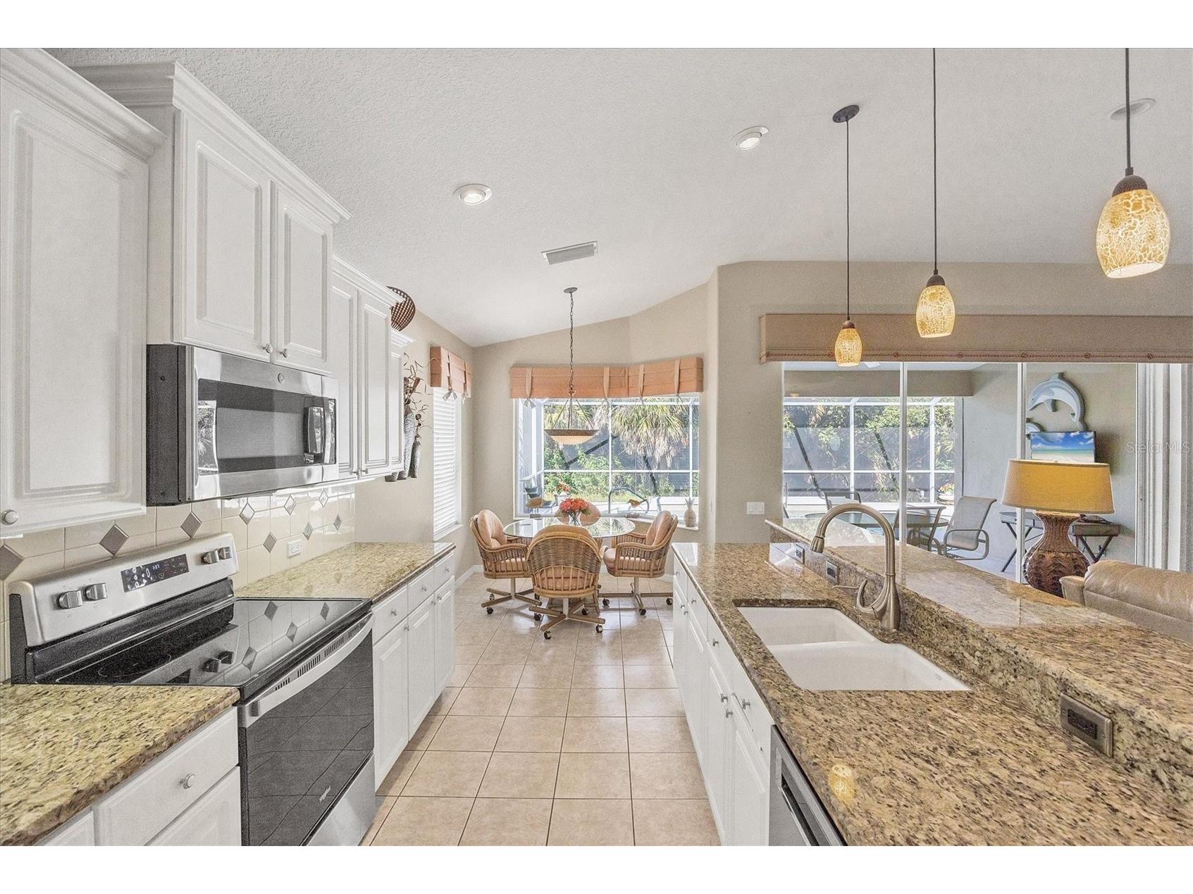 407 Pinewood Lake Drive Venice FL 34285 N6142446 image13