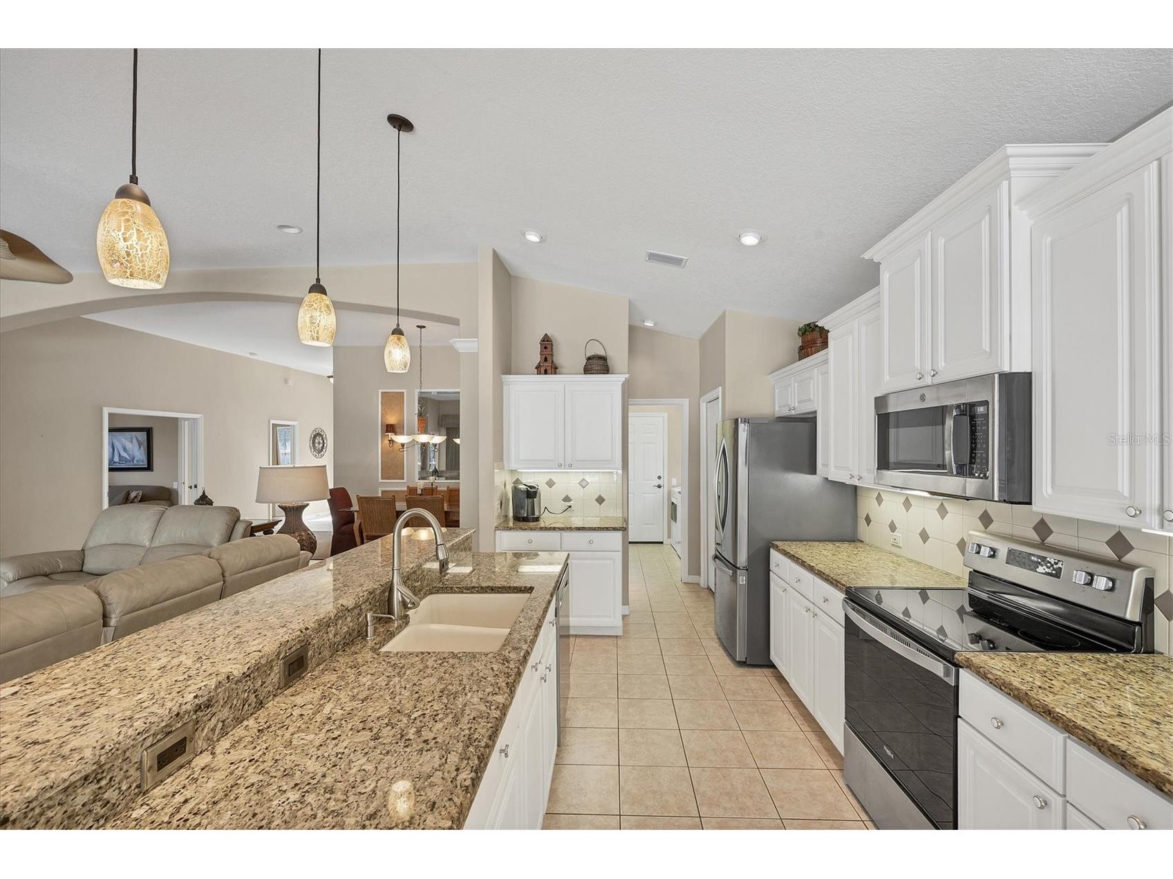 407 Pinewood Lake Drive Venice FL 34285 N6142446 image33