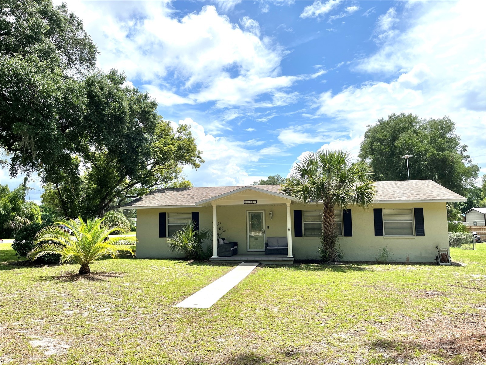 407 Poinsettia Avenue Fruitland Park FL 34731 G5110996 image1