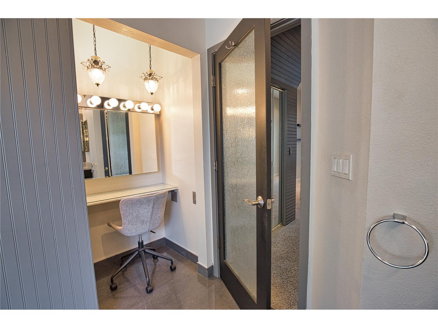 407 Rio Terra Venice FL 34285 N6143454 image17