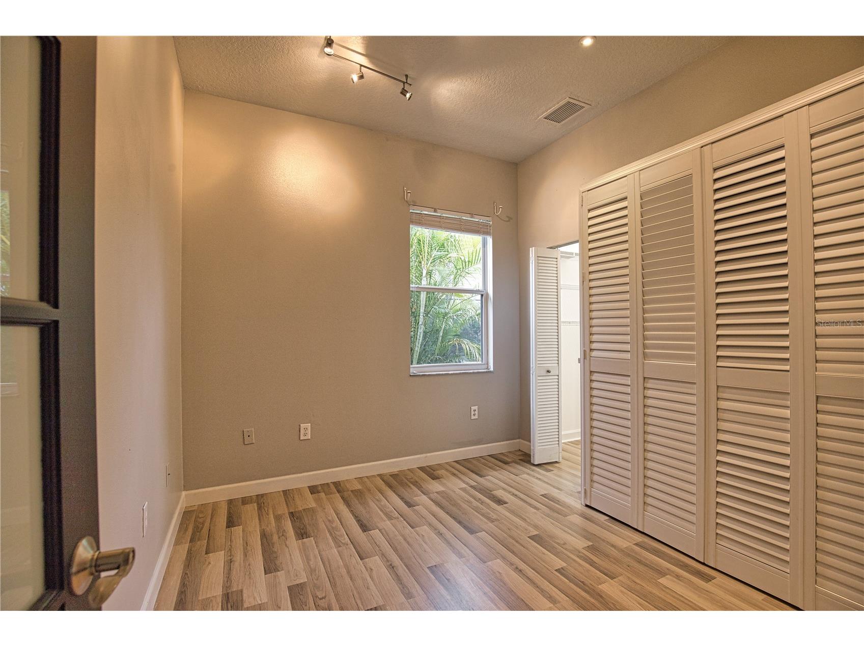 407 Rio Terra Venice FL 34285 N6143454 image22