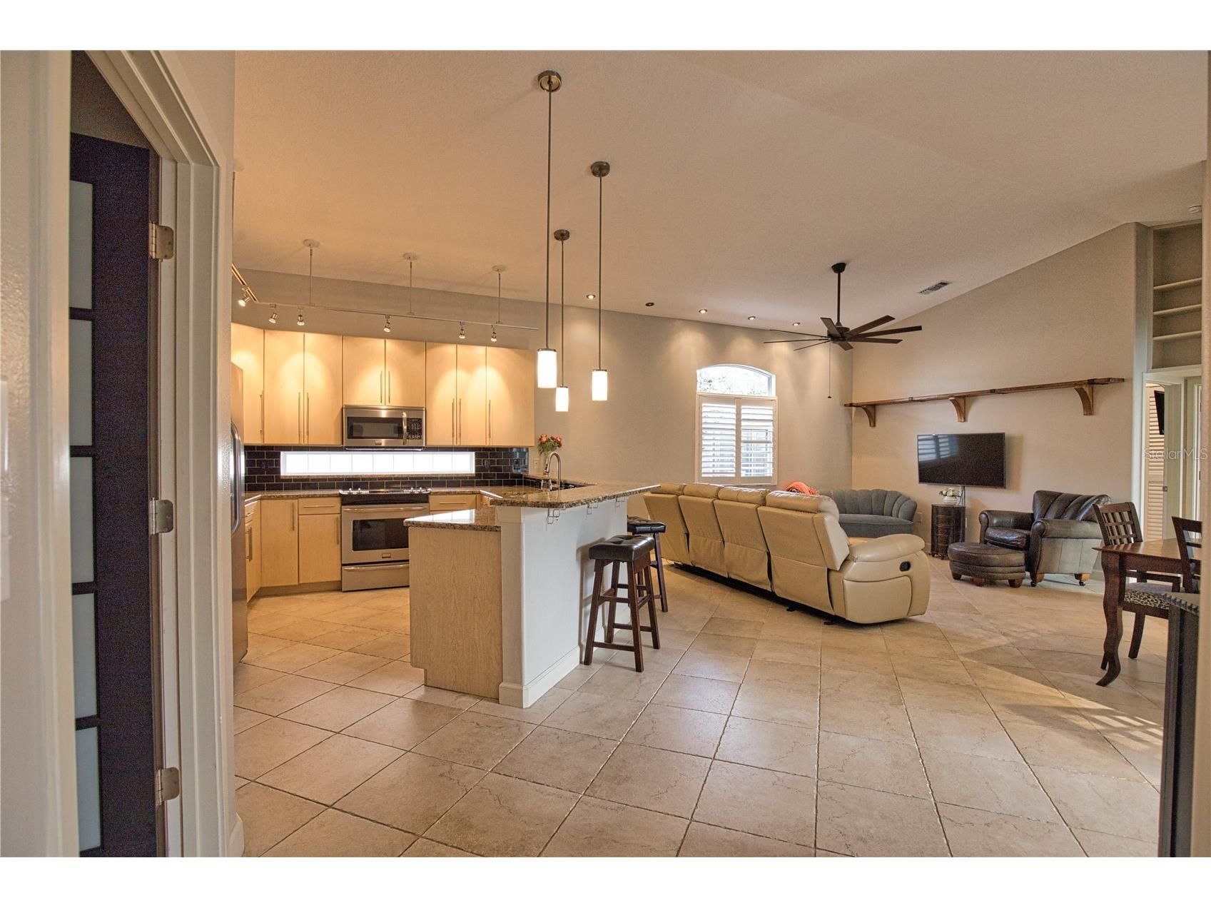 407 Rio Terra Venice FL 34285 N6143454 image7