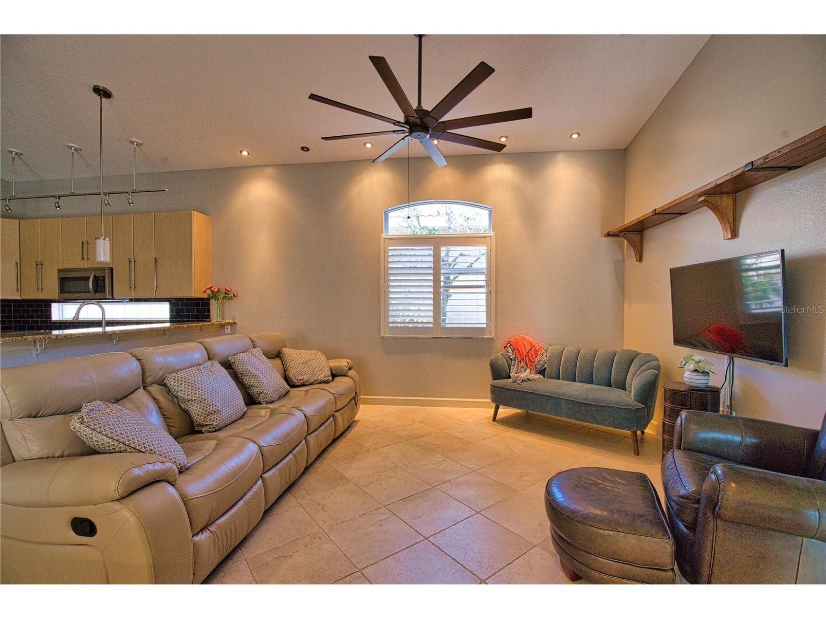 407 Rio Terra Venice FL 34285 N6143454 image8