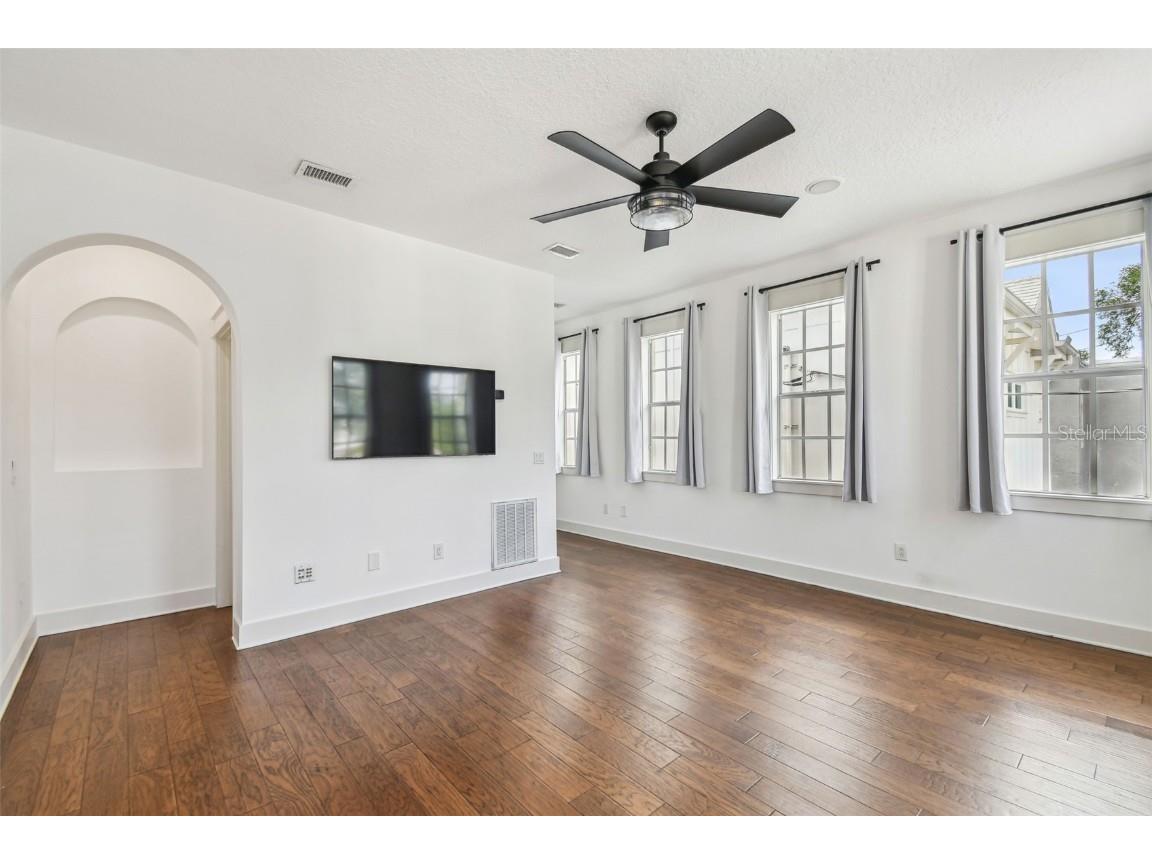 407 S Fremont Avenue #B Tampa FL 33606 TB8387556 image45