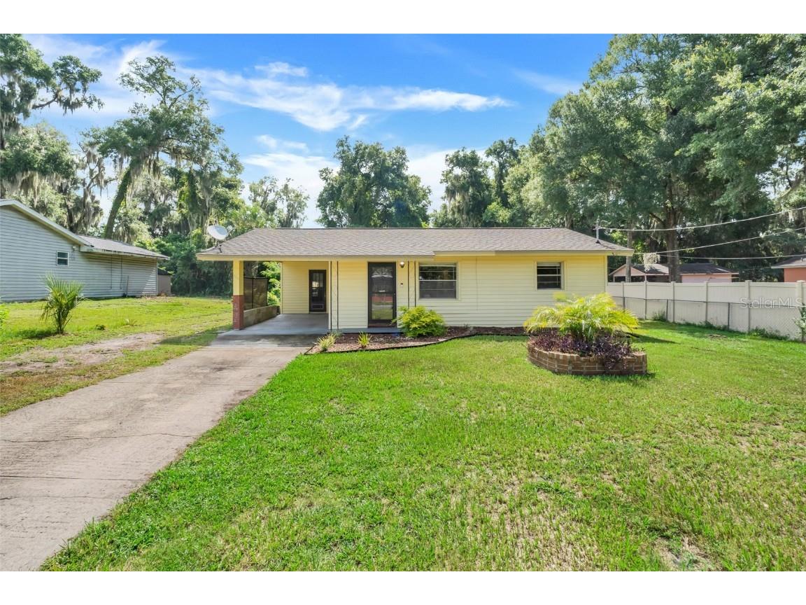 407 S Salisbury Avenue Deland FL 32720 O6224480 image1