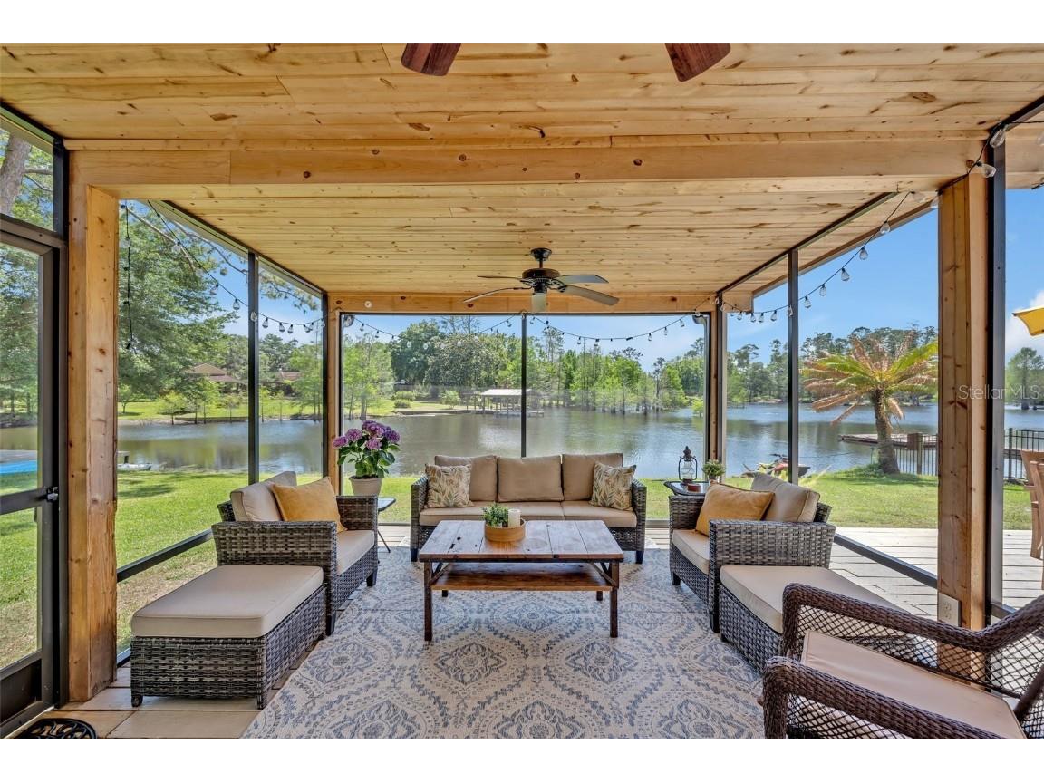 407 W Crystal Drive Sanford FL 32773 - EAST PINE LAKE O6101146 image1