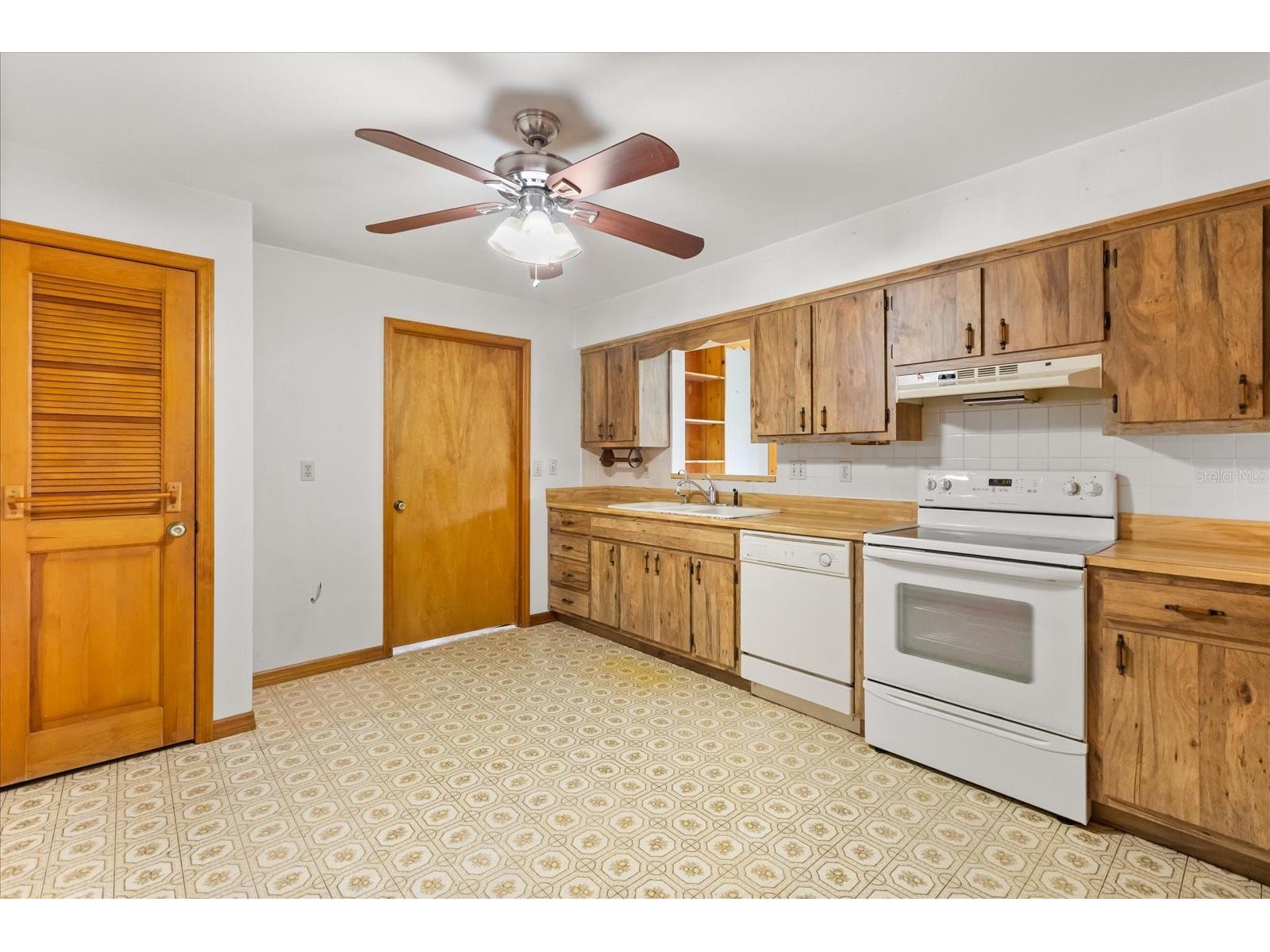 407 Wyoming Avenue Saint Cloud FL 34769 O6396917 image4