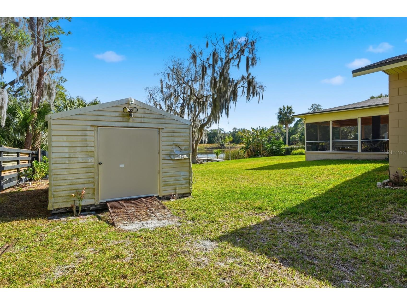 40700 Long Island Drive Umatilla FL 32784 G5106149 image36