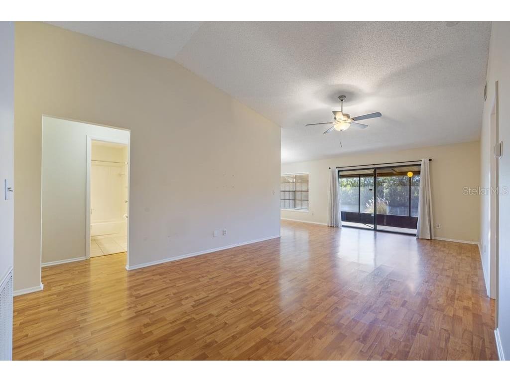 4071 Shoreside Circle Tampa FL 33618 TB8463752 image6