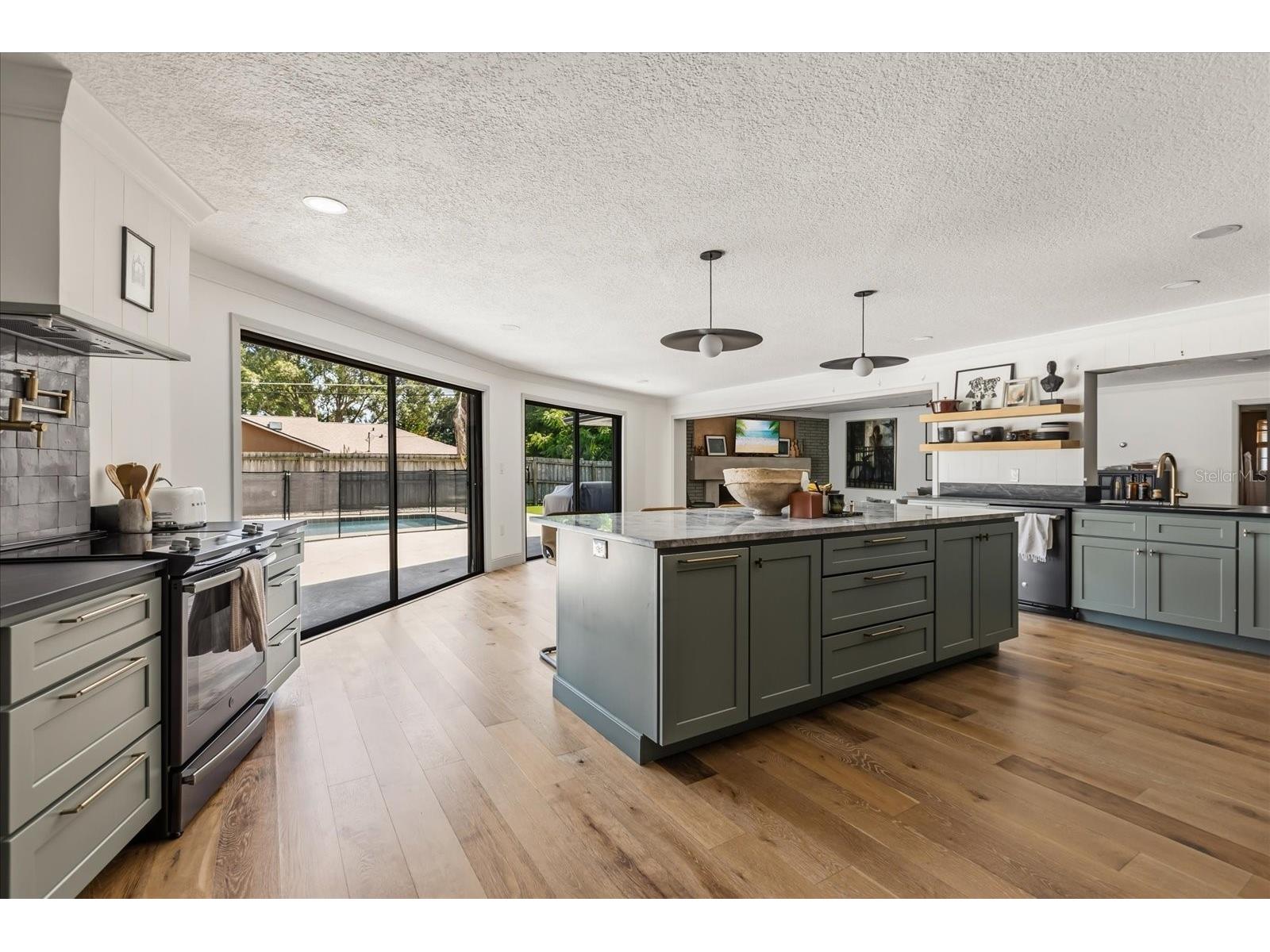 4072 Summerwood Avenue Orlando FL 32812 O6404986 image28