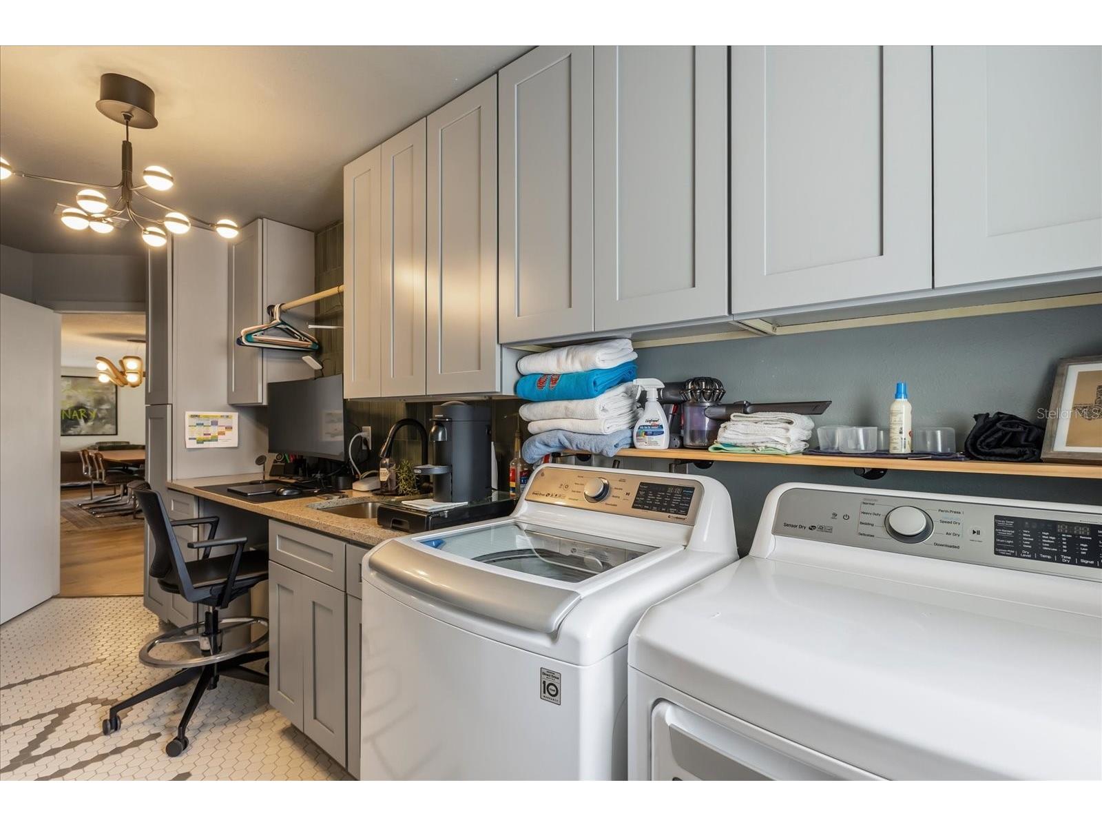 4072 Summerwood Avenue Orlando FL 32812 O6404986 image45