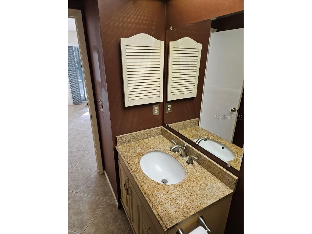 4073 Center Pointe Place Sarasota FL 34233 A4671446 image13