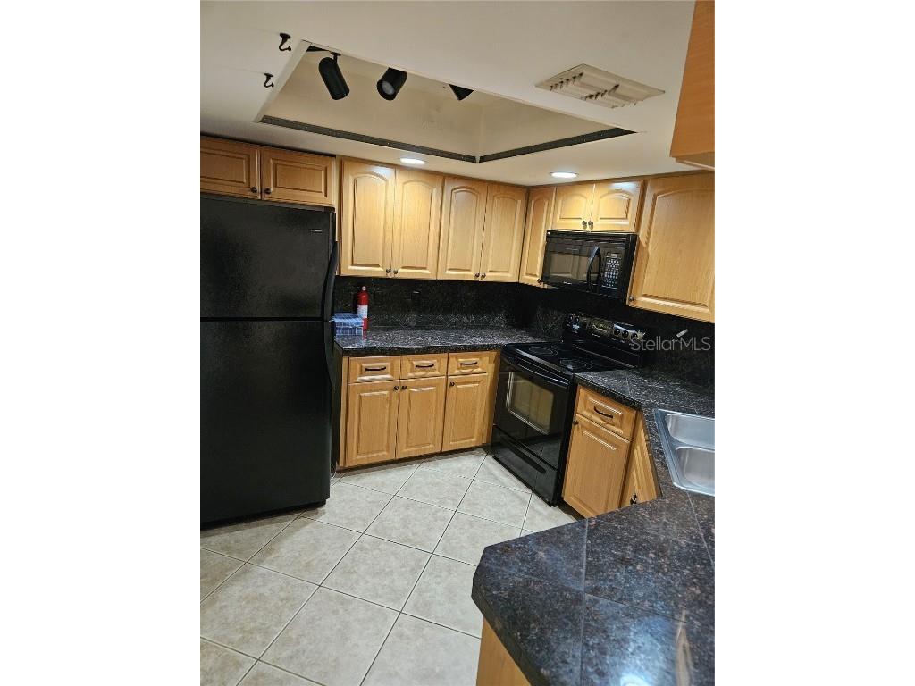 4073 Center Pointe Place Sarasota FL 34233 A4671446 image8