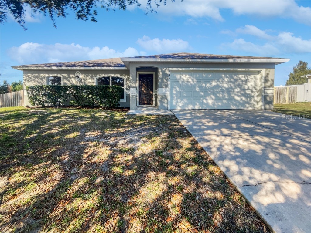 4074 Lake Bluff Drive Mascotte FL 34753 O6177287 image1