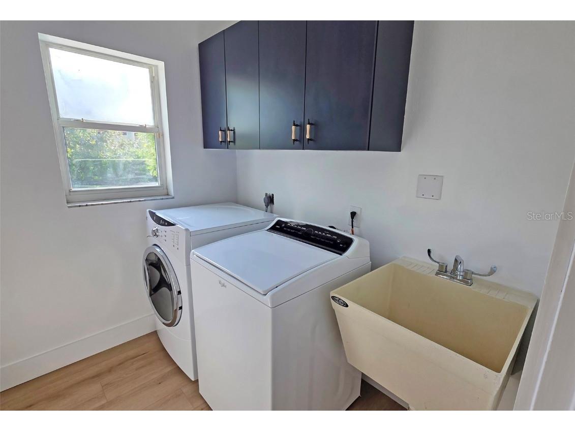 4074 Redbird Circle Sarasota FL 34231 A4658582 image12