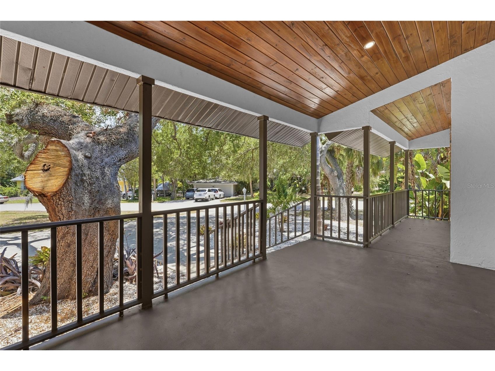 4074 Redbird Circle Sarasota FL 34231 A4696502 image3