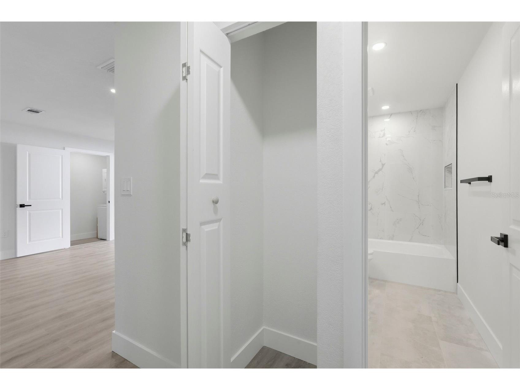4075 38th Avenue N Saint Petersburg FL 33713 TB8497767 image20